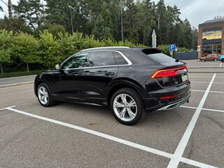 2019 Audi Q8 55 TFSI I (4M), чёрный, 4950000 рублей, вид 5