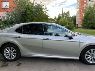 2018 Toyota Camry VIII (XV70), серебристый, 2700000 рублей, вид 4