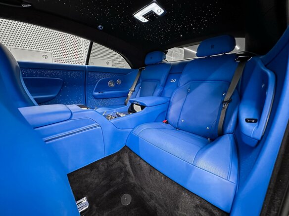 2026 Rolls-Royce Spectre Black Badge I Рестайлинг (Series II), чёрный, 74000000 рублей - вид 30
