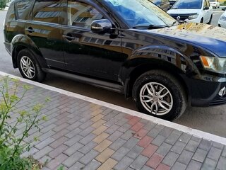 2012 Mitsubishi Outlander II Рестайлинг, чёрный, 1250000 рублей, вид 3