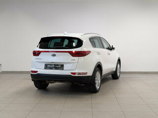 2017 Kia Sportage IV, белый, 1650000 рублей, вид 5
