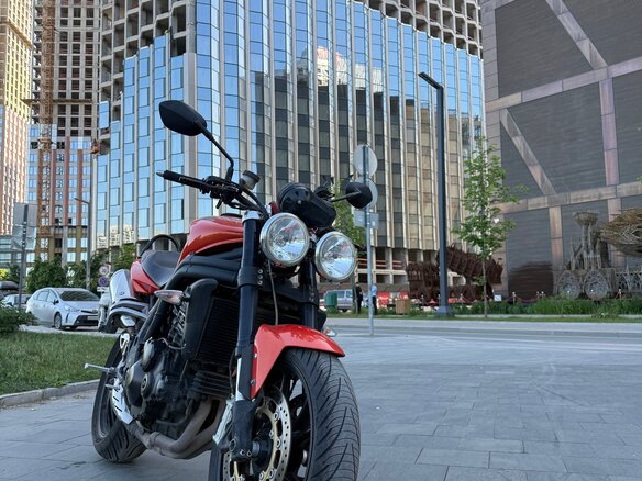2008 Triumph Speed Triple, оранжевый - вид 4