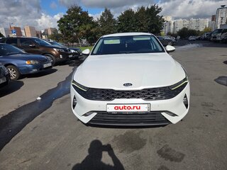 2021 Kia K5 III, белый, 1900000 рублей, вид 2