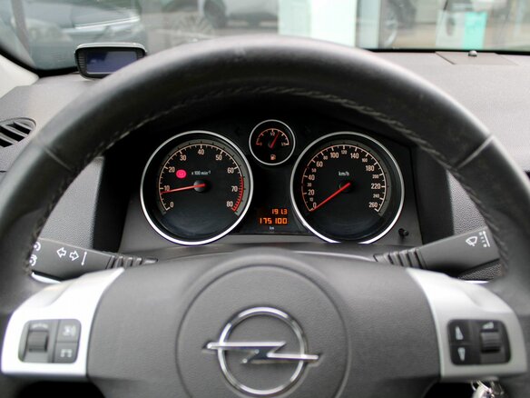 2011 Opel Astra H Рестайлинг, чёрный, 510000 рублей - вид 13