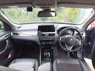 2020 BMW X1 18i sDrive II (F48) Рестайлинг, синий, 1995000 рублей, вид 4