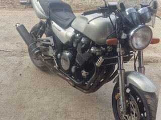 Yamaha XJR1200