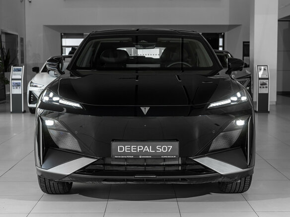 2025 Changan Deepal S07 31.73 kWh I, чёрный, 5289900 рублей - вид 1