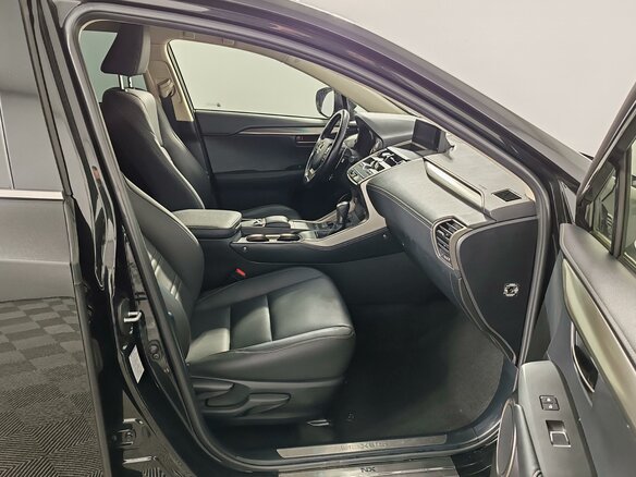 2020 Lexus NX 200 I Рестайлинг, чёрный, 3499000 рублей - вид 20
