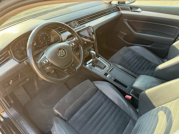 2019 Volkswagen Passat B8, чёрный, 1979000 рублей - вид 16