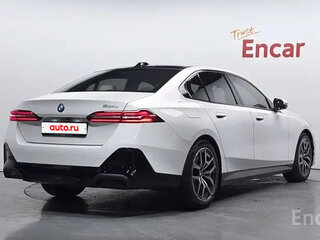 2026 BMW 5 серии 523d VIII (G60/G61/G68), белый, 7200000 рублей, вид 2