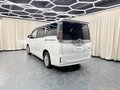 2015 Toyota Voxy III (R80), белый, 1699000 рублей - вид 4