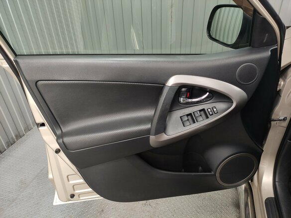 2007 Toyota RAV4 III (XA30), бежевый - вид 13