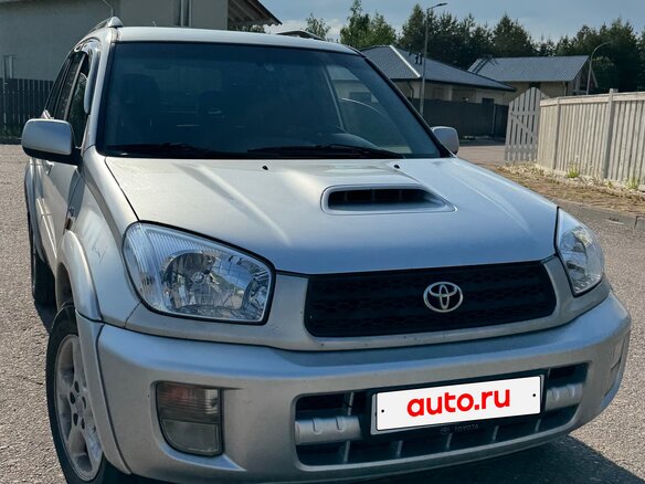 2002 Toyota RAV4 II (XA20), серый, 815000 рублей