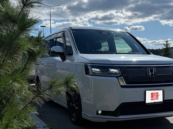 2022 Honda Stepwgn Spada VI, белый, 2850000 рублей