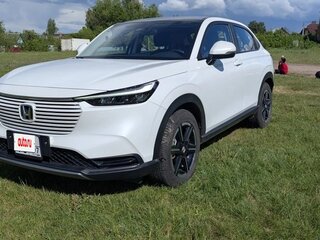 2025 Honda Vezel II, белый, 3000000 рублей, вид 2