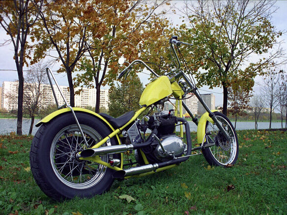 1968 Harley-Davidson Sportster 883, жёлтый, 1800000 рублей - вид 2