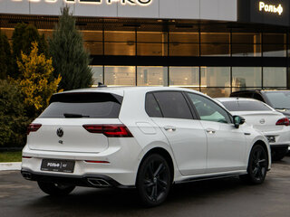 2021 Volkswagen Golf VIII, белый, 2418000 рублей, вид 4