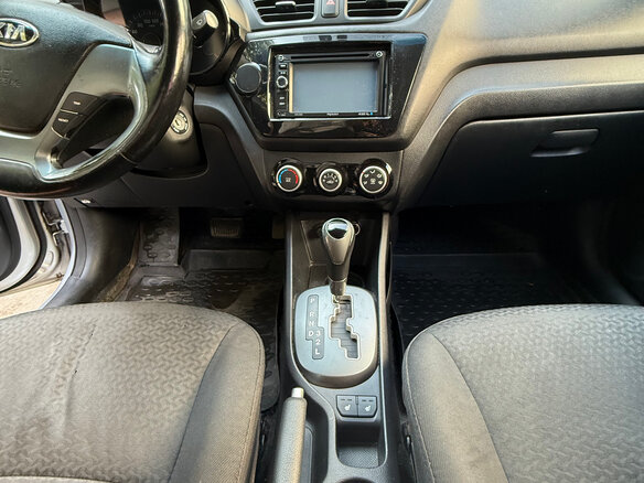 2015 Kia Rio III Рестайлинг, серый - вид 29
