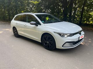 2022 Volkswagen Golf VIII, белый, 2340000 рублей, вид 3