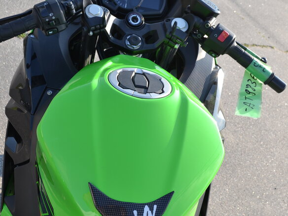 2024 Kawasaki Ninja 400, зелёный, 700000 рублей - вид 25
