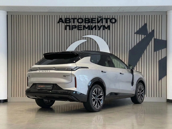 2026 Lynk & Co 08 EM-P 38.2 kWh I Рестайлинг, серебристый, 5960000 рублей - вид 1