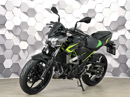 2019 Kawasaki Z 400, чёрный, 489000 рублей, вид 2
