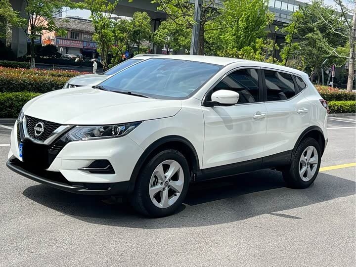 Открыть фотографии: Nissan Qashqai II Рестайлинг