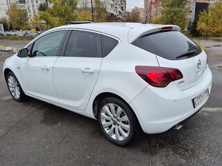 2012 Opel Astra J, белый, 430000 рублей, вид 3
