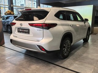 2026 Toyota Highlander IV (XU70), белый, 5399000 рублей, вид 4