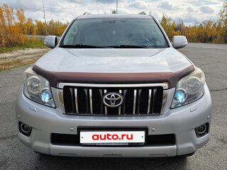 2011 Toyota Land Cruiser Prado 150 Series, серебристый, 2840000 рублей, вид 1