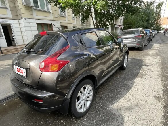 2012 Nissan Juke I, коричневый - вид 2