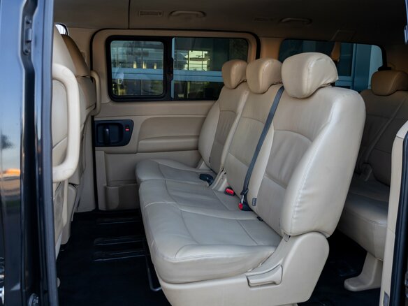 2018 Hyundai H-1 II Рестайлинг 2, чёрный, 2595000 рублей - вид 16