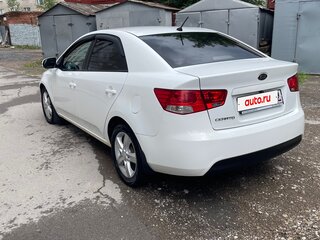 2011 Kia Cerato 6-speed II, белый, 570000 рублей, вид 4