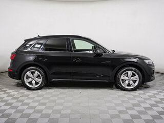 2021 Audi Q5 45 TFSI II (FY) Рестайлинг, чёрный, 4249000 рублей, вид 4