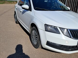 2018 Skoda Octavia III (A7) Рестайлинг, белый, 899000 рублей, вид 1
