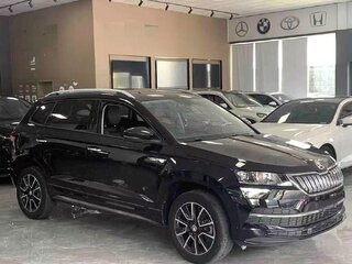 2022 Skoda Karoq I Рестайлинг, чёрный, 2180000 рублей, вид 1