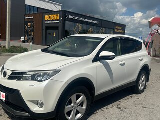 2013 Toyota RAV4 IV (XA40), белый, 1700000 рублей, вид 1