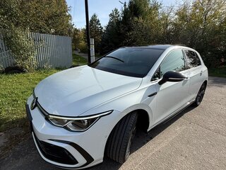 2021 Volkswagen Golf VIII, белый, 2450000 рублей, вид 2