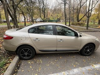 2010 Renault Fluence I, бежевый, 600000 рублей, вид 2