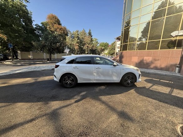 2019 Kia Ceed III, белый, 1800000 рублей - вид 6