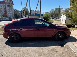 2007 Ford Focus II, красный, 290000 рублей, вид 3