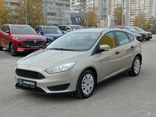 2017 Ford Focus III Рестайлинг, бежевый, 990000 рублей, вид 1