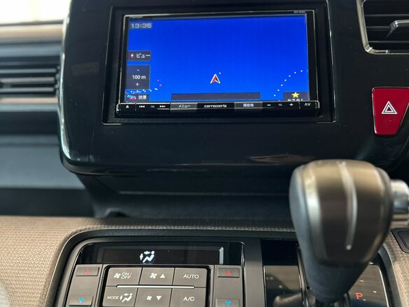 2020 Honda Stepwgn V Рестайлинг, серый, 2019000 рублей - вид 17