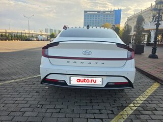 2021 Hyundai Sonata VIII (DN8), белый, 1300000 рублей, вид 4