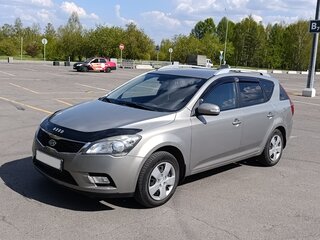 2010 Kia Ceed I Рестайлинг, серебристый, 870000 рублей, вид 2