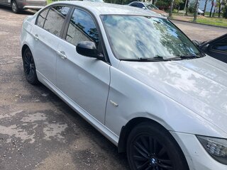 2011 BMW 3 серии 320i V (E90/E91/E92/E93) Рестайлинг, белый, 870000 рублей, вид 2