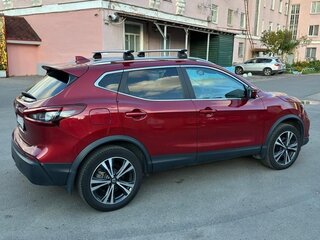 2021 Nissan Qashqai II Рестайлинг, красный, 2400000 рублей, вид 4