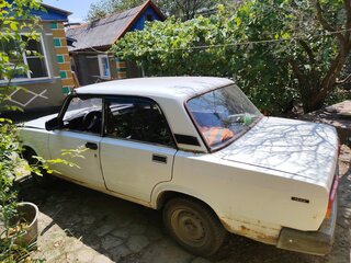 2002 Lada (ВАЗ) 2107, белый, 110000 рублей, вид 4