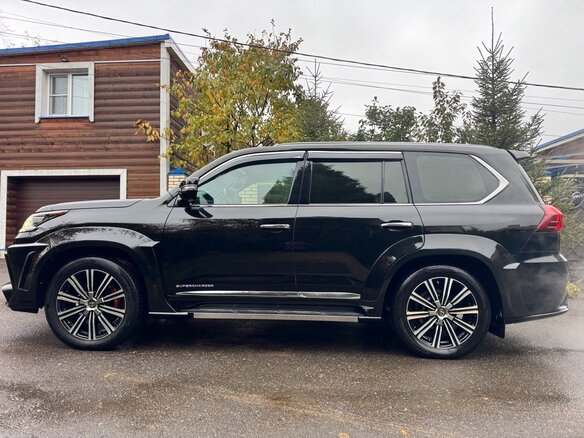 2018 Lexus LX 570 III Рестайлинг 2, чёрный, 9999999 рублей - вид 5