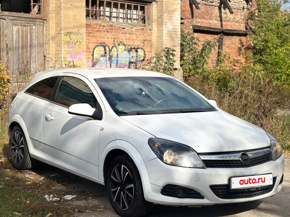 2008 Opel Astra GTC H Рестайлинг, белый, 475000 рублей - вид 1